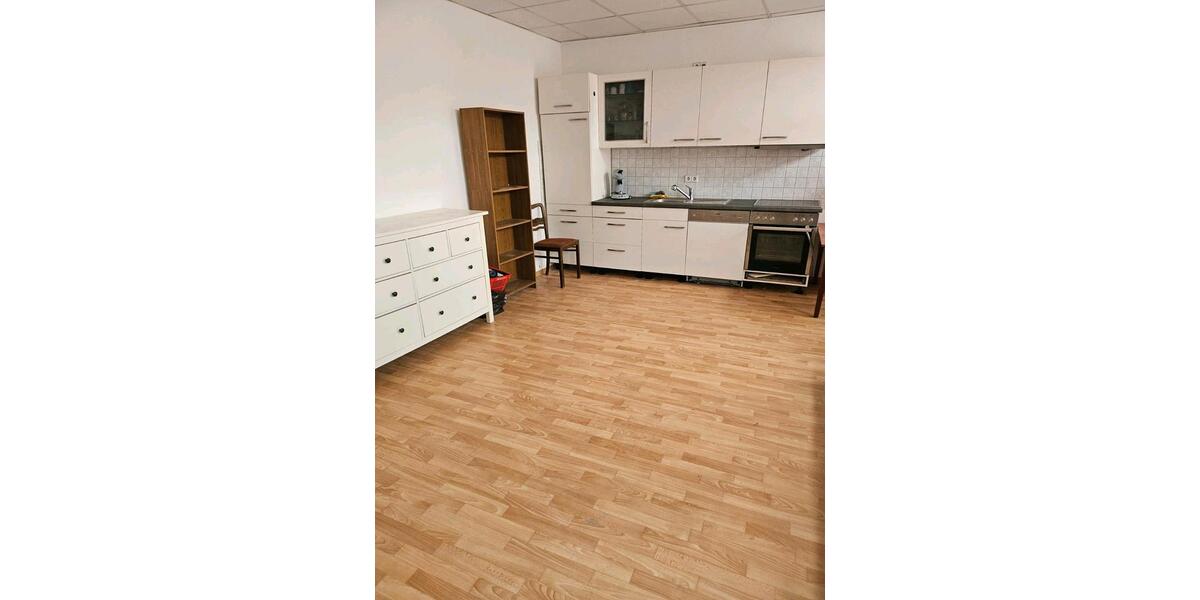 EG Wohnung & Garten & EG Gewerbe Praxis Atelier Geschäft 103 m2 2 zimmer