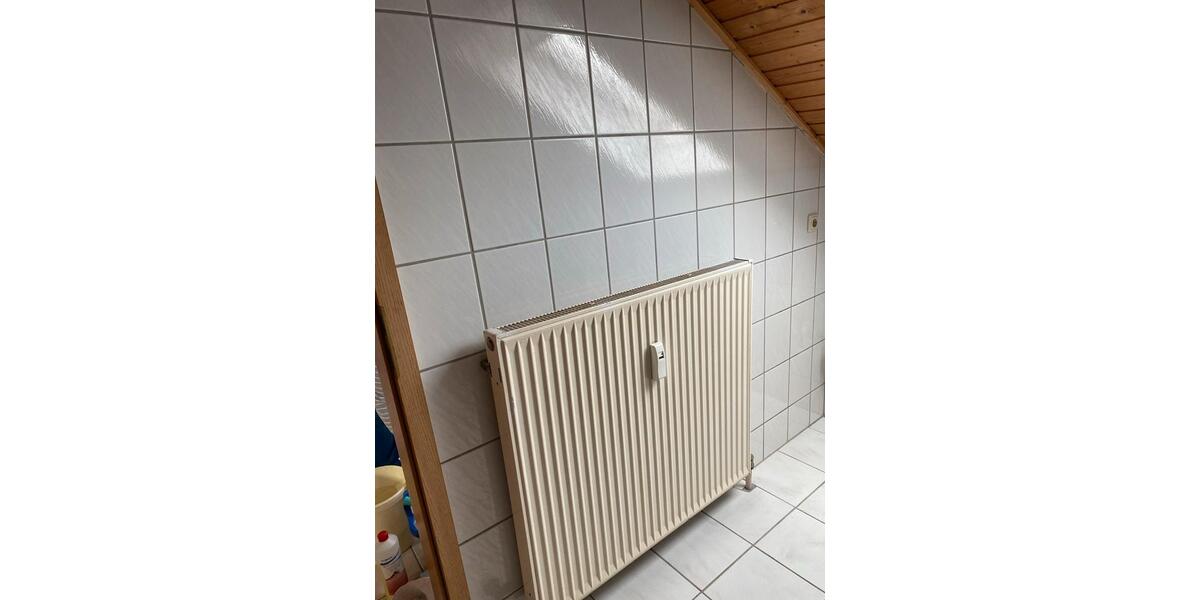 Dachgeschoßwohnung Pracht - 2 Zimmer, 70 m&sup2;, 815&euro; | Angebot:25483161