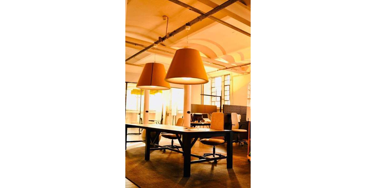 Großzügige Arbeitsplätze im historischen Backsteinbau - flexibel & fest zimmer