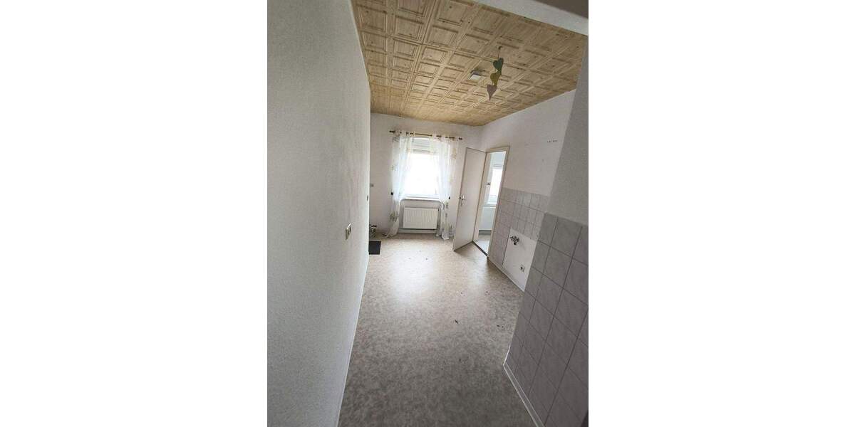 Etagenwohnung Neustadt in Sachsen Neustadt - 3 Zimmer, 81 m&sup2;, 650&euro; | Angebot:25838500