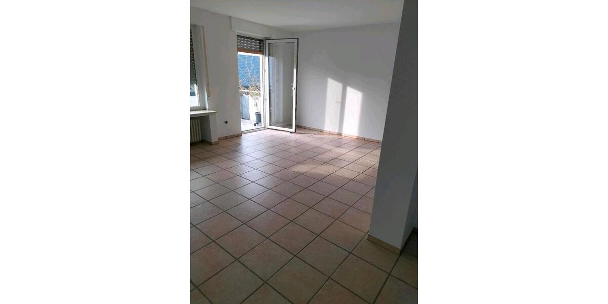 Etagenwohnung Paderborn Neuenbeken - 5 Zimmer, 100 m&sup2;, 900&euro; | Angebot:25994216