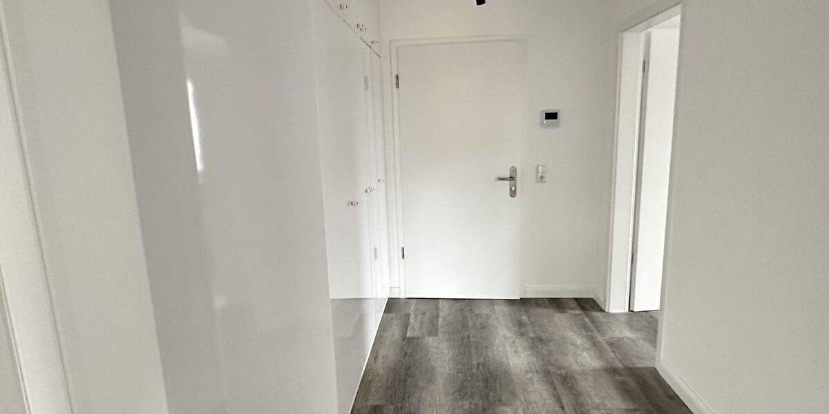 Etagenwohnung Uetersen - 3 Zimmer, 74 m&sup2;, 1.075&euro; | Angebot:25660524