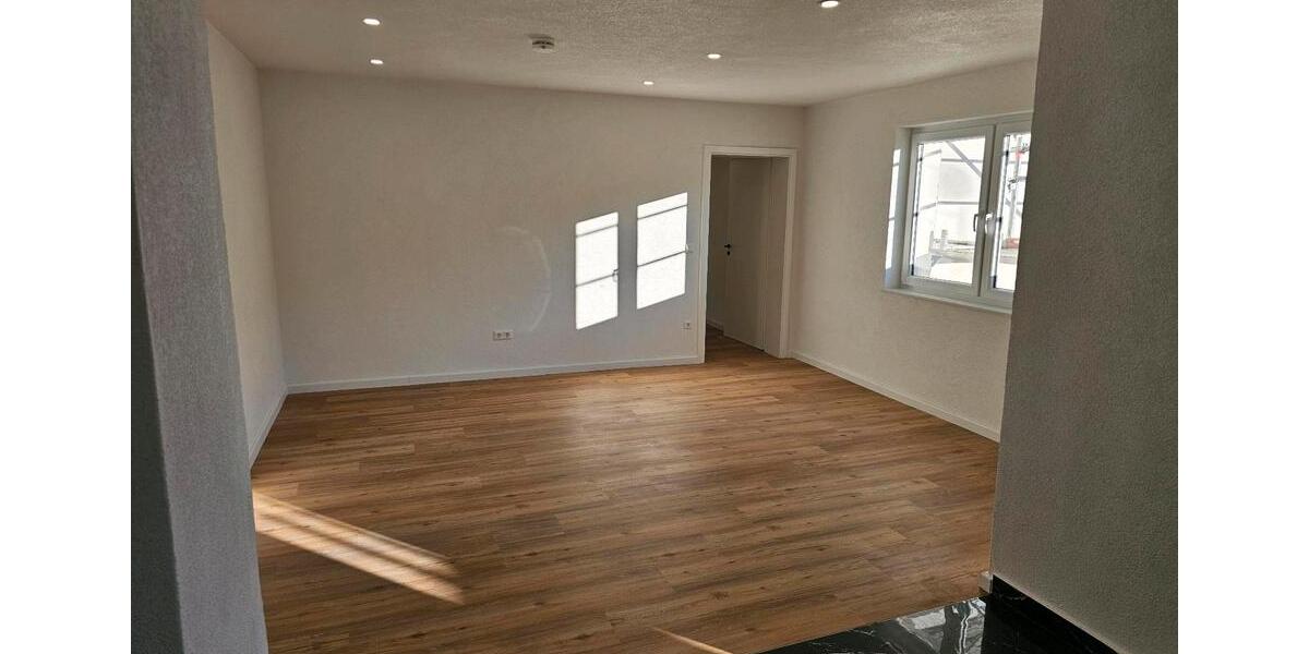 Etagenwohnung Neckarbischofsheim - 3 Zimmer, 75 m&sup2;, 750&euro; | Angebot:26048783