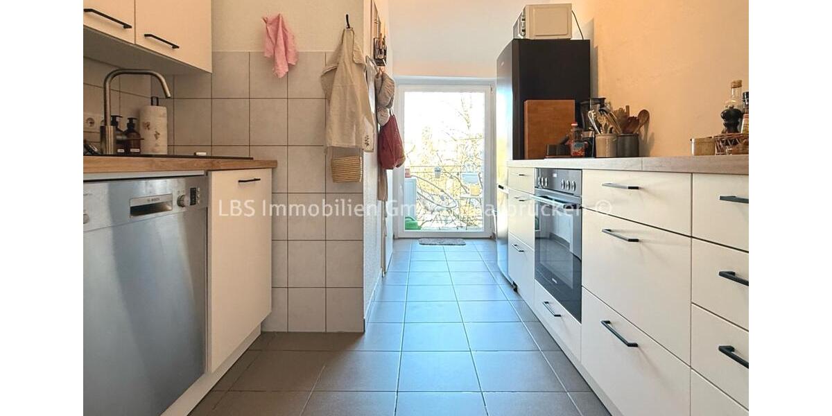 Etagenwohnung Saarbrücken Neue Bremm - 4 Zimmer, 102 m&sup2;, 950&euro; | Angebot:25973503