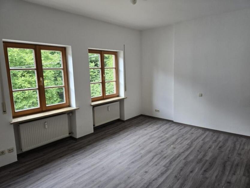 3 12 Zimmerwohnung in Neuburg nahe Bahnhof zu vermieten
