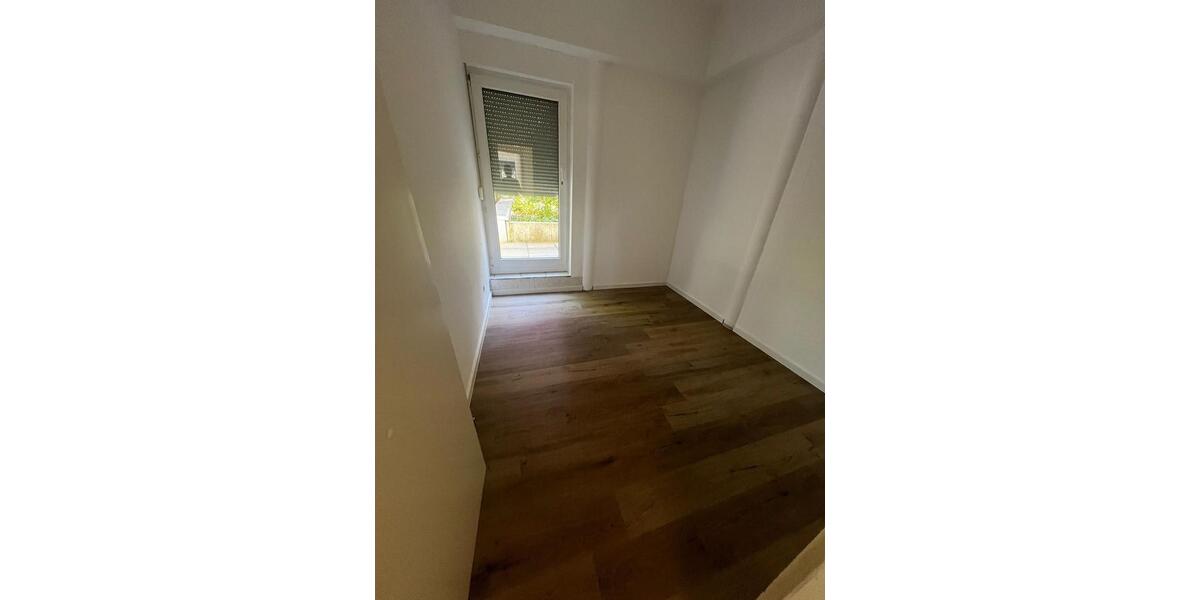 Erdgeschoßwohnung Alzey - 3.5 Zimmer, 110 m&sup2;, 1.450&euro; | Angebot:24698370