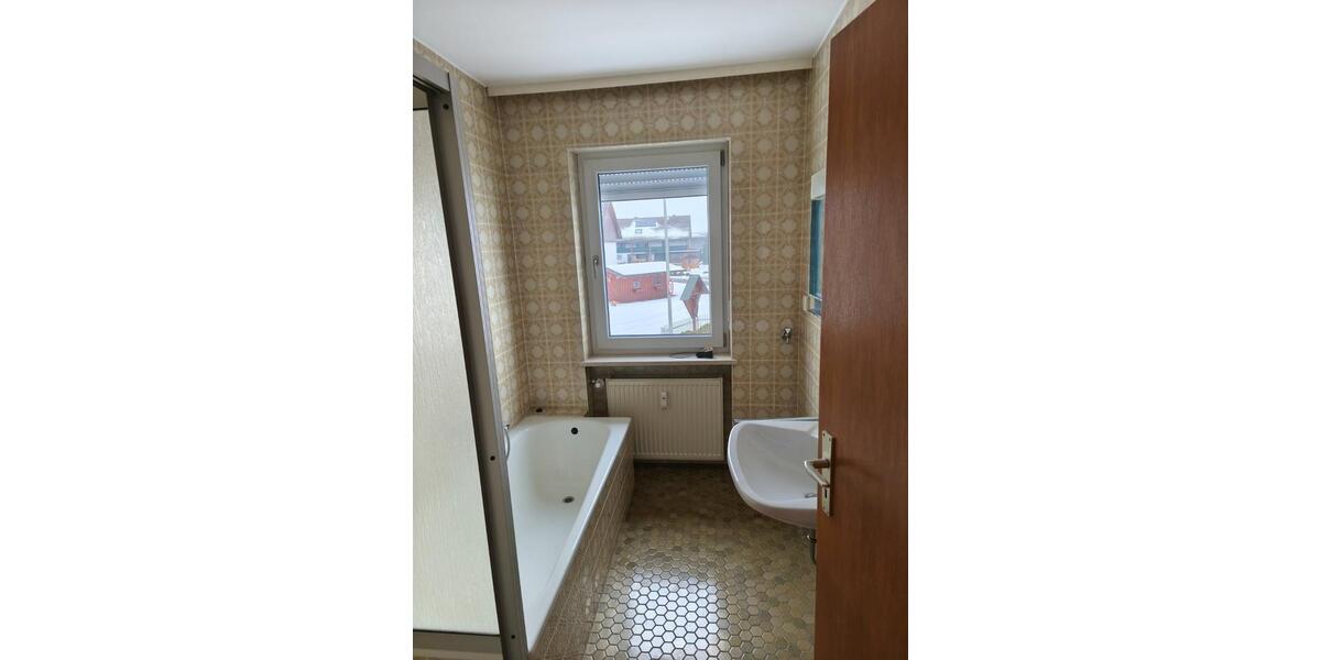 Etagenwohnung Plattling - 3 Zimmer, 61 m&sup2;, 570&euro; | Angebot:24582839