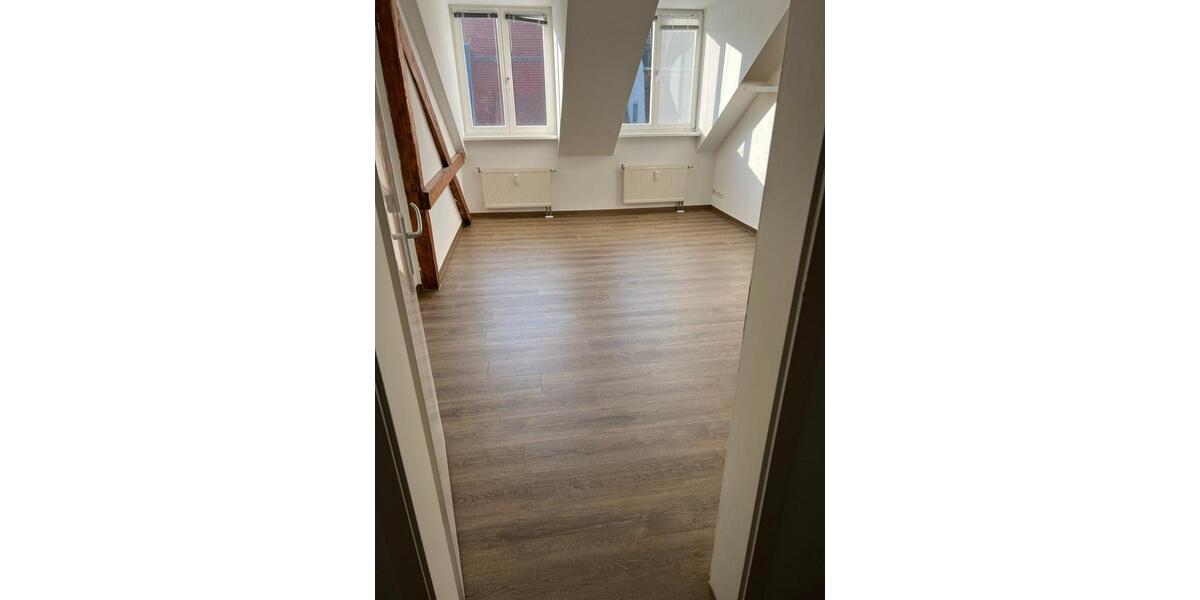 Dachgeschoßwohnung Lanitz-Hassel-Tal Tal - 3 Zimmer, 95 m&sup2;, 600&euro; | Angebot:25873531