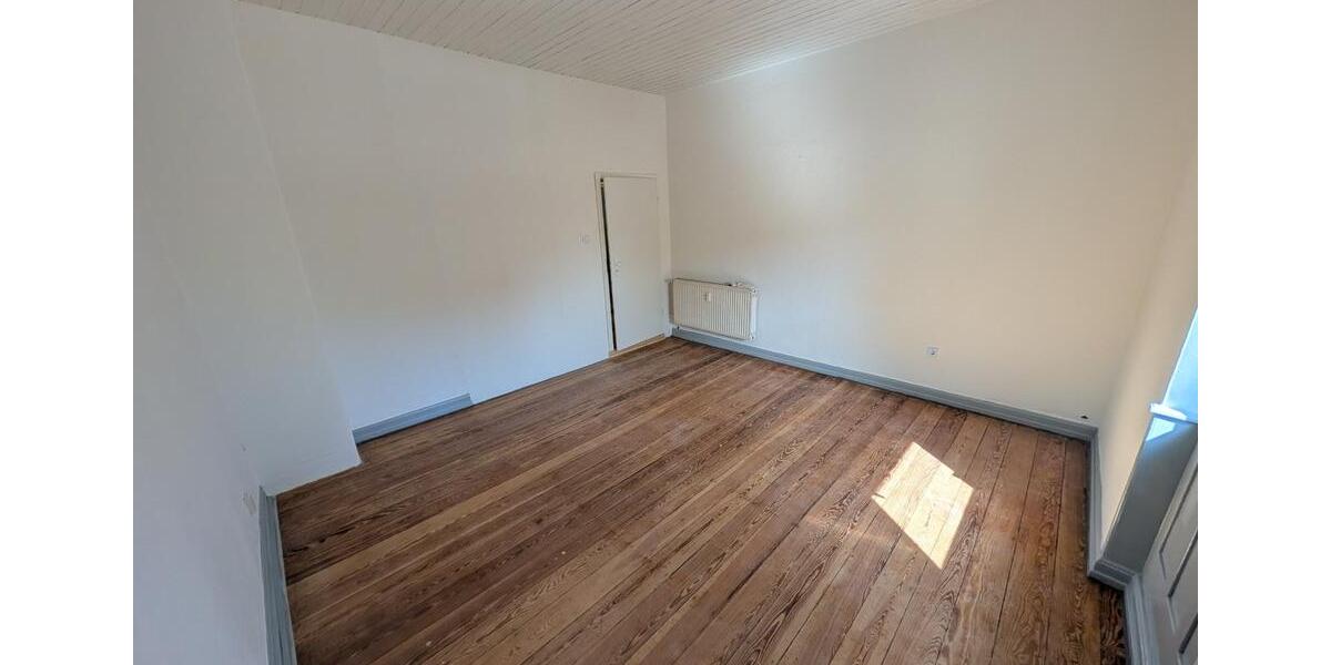 Etagenwohnung Speyer - 4 Zimmer, 110 m&sup2;, 1.200&euro; | Angebot:26271949