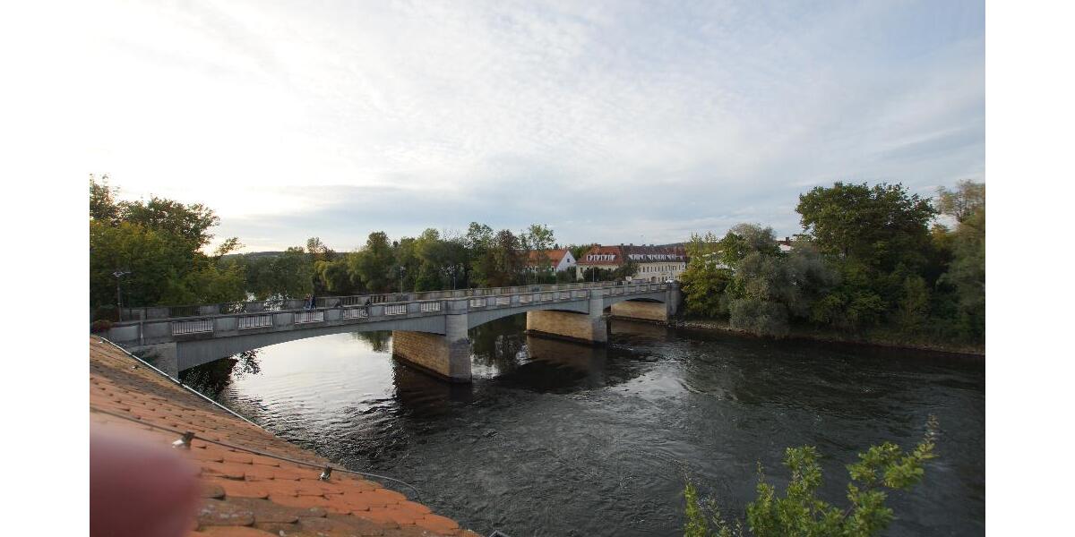 Lage, Lage, Lage - Schöne 3 Zimmer Maisonette Wohnung auf der Leopoldineninsel mit Blick auf das Schloss in Neuburg - Ein neues Zuhause von SOWA Immobilien und Finanzen Ihr Experte vor Ort - Maisonettenwohnung Neuburg an der Donau | Angebot:27207548