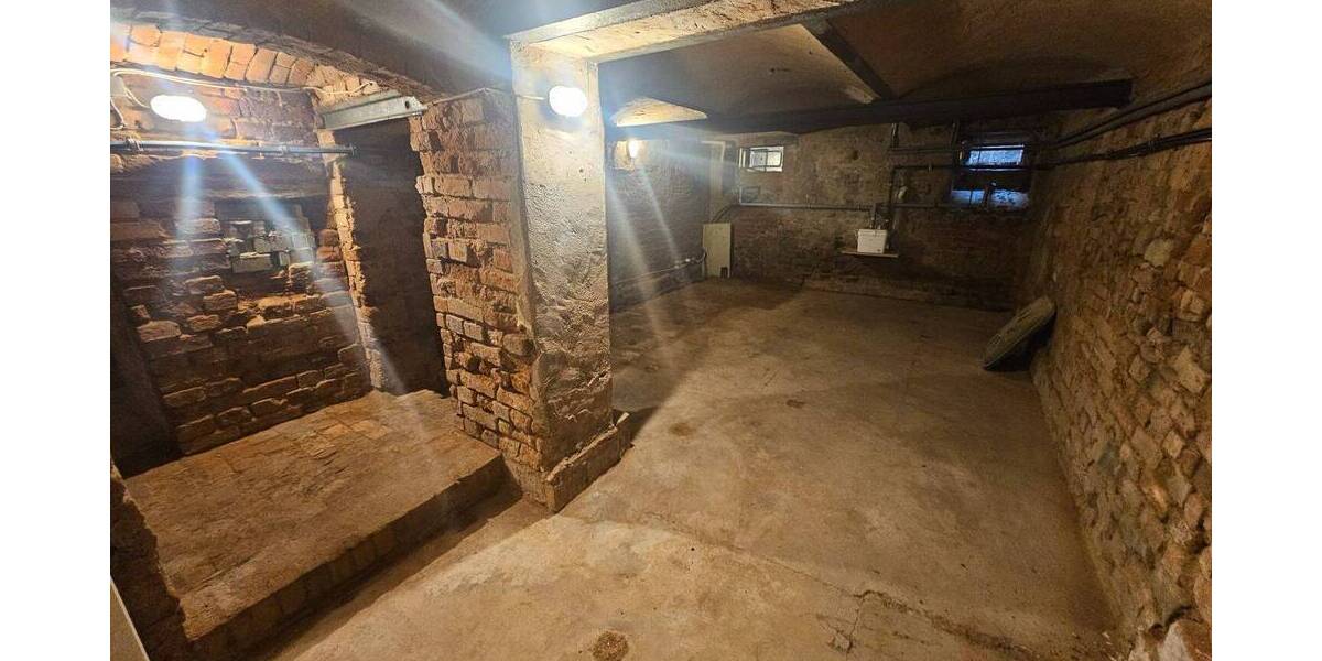 Gewerbeobjekt Groitzsch - 1 Zimmer, 250&euro; | Angebot:25999699