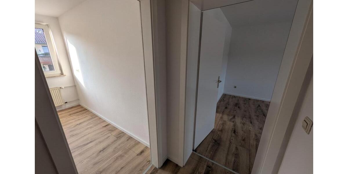 Etagenwohnung Pforzheim - 2 Zimmer, 45 m&sup2;, 590&euro; | Angebot:26646753