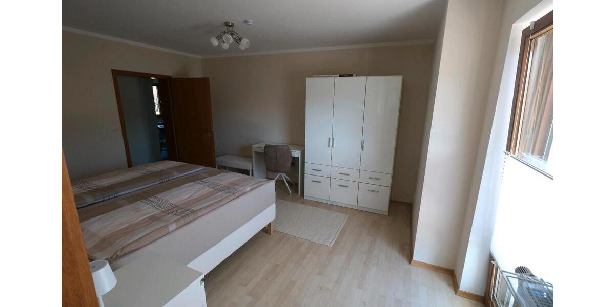 Erdgeschoßwohnung Affing - 4 Zimmer, 125 m&sup2;, 1.800&euro; | Angebot:23828938