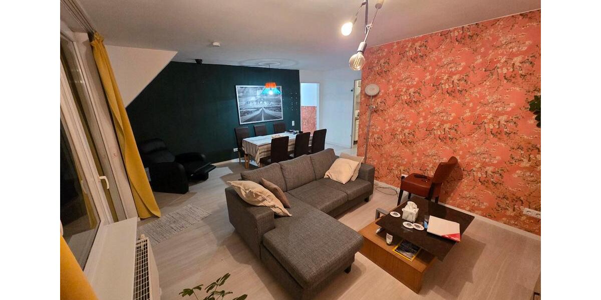 Dachgeschoßwohnung Düsseldorf Heerdt - 3 Zimmer, 75 m&sup2;, 1.367&euro; | Angebot:26587567