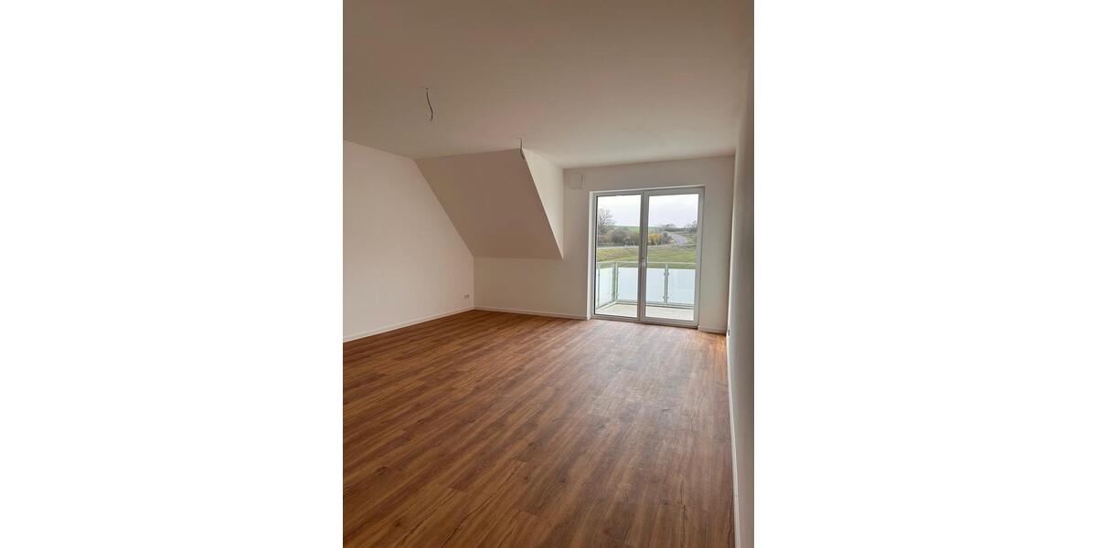 Dachgeschoßwohnung Mellrichstadt - 2 Zimmer, 64 m&sup2;, 670&euro; | Angebot:23644554