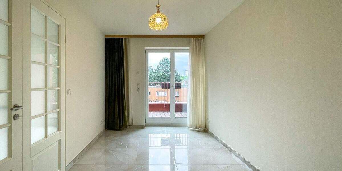 Etagenwohnung Berlin Lichterfelde - 5 Zimmer, 135 m&sup2;, 2.977&euro; | Angebot:24972209