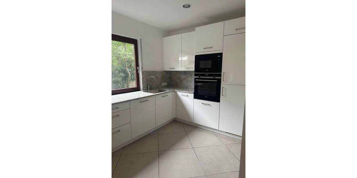 Einfamilienhaus Berlin Kladow - 7 Zimmer, 200 m&sup2;, 2.990&euro; | Angebot:23944546