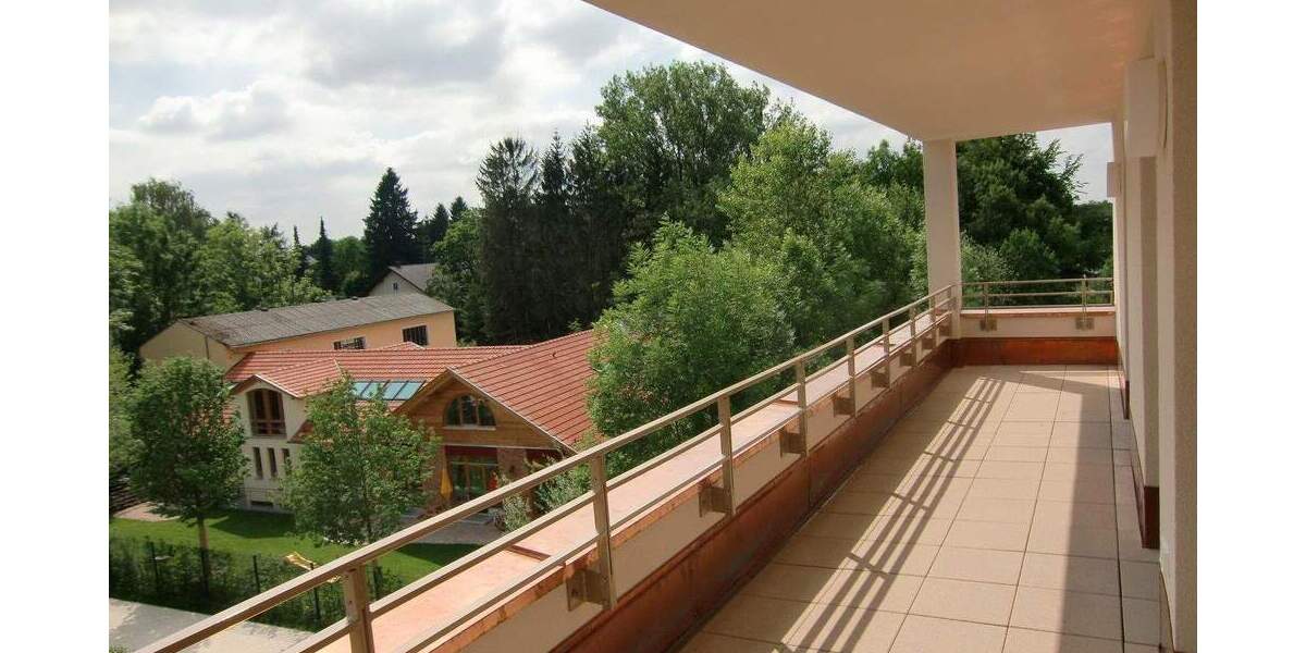 Etagenwohnung München Bogenhausen - 4 Zimmer, 113 m&sup2;, 2.600&euro; | Angebot:24860536