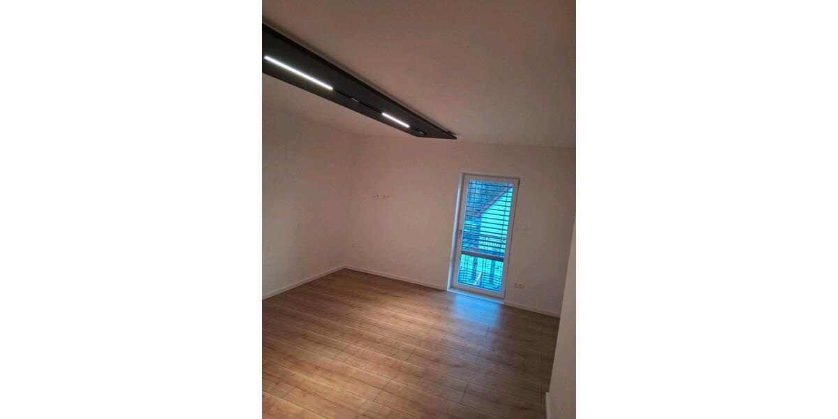 Etagenwohnung Regensburg Brandlberg - 3 Zimmer, 80 m&sup2;, 1.250&euro; | Angebot:25905428