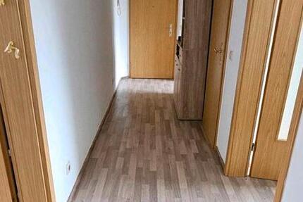 Wohnung Meerane - 3 Zimmer, 64 m&sup2;, 549&euro; | Angebot:26496991
