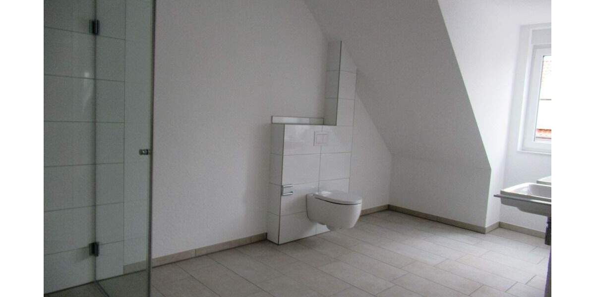 Etagenwohnung Cloppenburg - 2 Zimmer, 85 m&sup2;, 998&euro; | Angebot:25684463