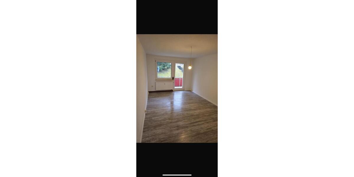 Hochparterre Lengenfeld - 3 Zimmer, 61 m&sup2;, 650&euro; | Angebot:26480552