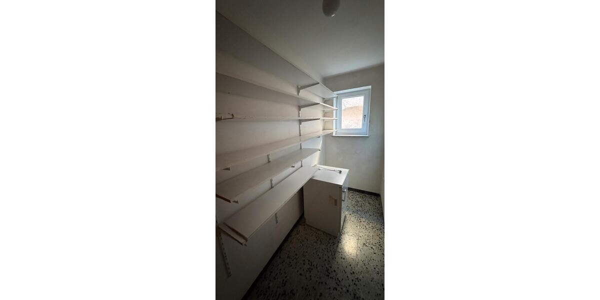 Erdgeschoßwohnung Stamsried - 2 Zimmer, 79 m&sup2;, 400&euro; | Angebot:25613976