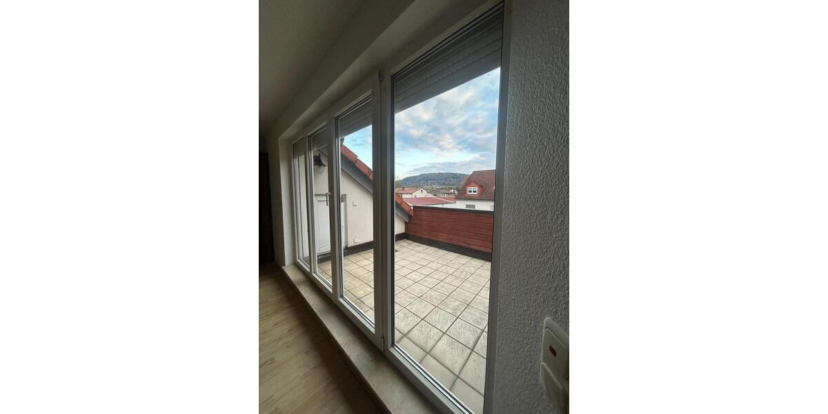 Etagenwohnung Kleinheubach - 2 Zimmer, 65 m&sup2;, 850&euro; | Angebot:26340128