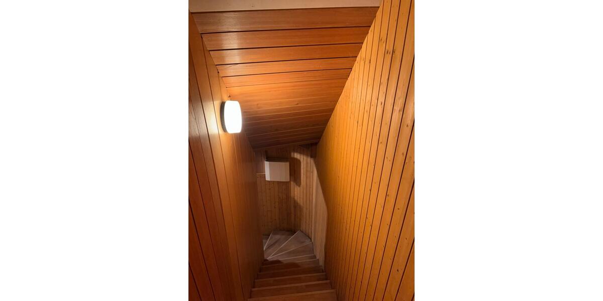 Privatvermietung 4 Raum Wohnung als freistehendes EFH in 09212 4 zimmer