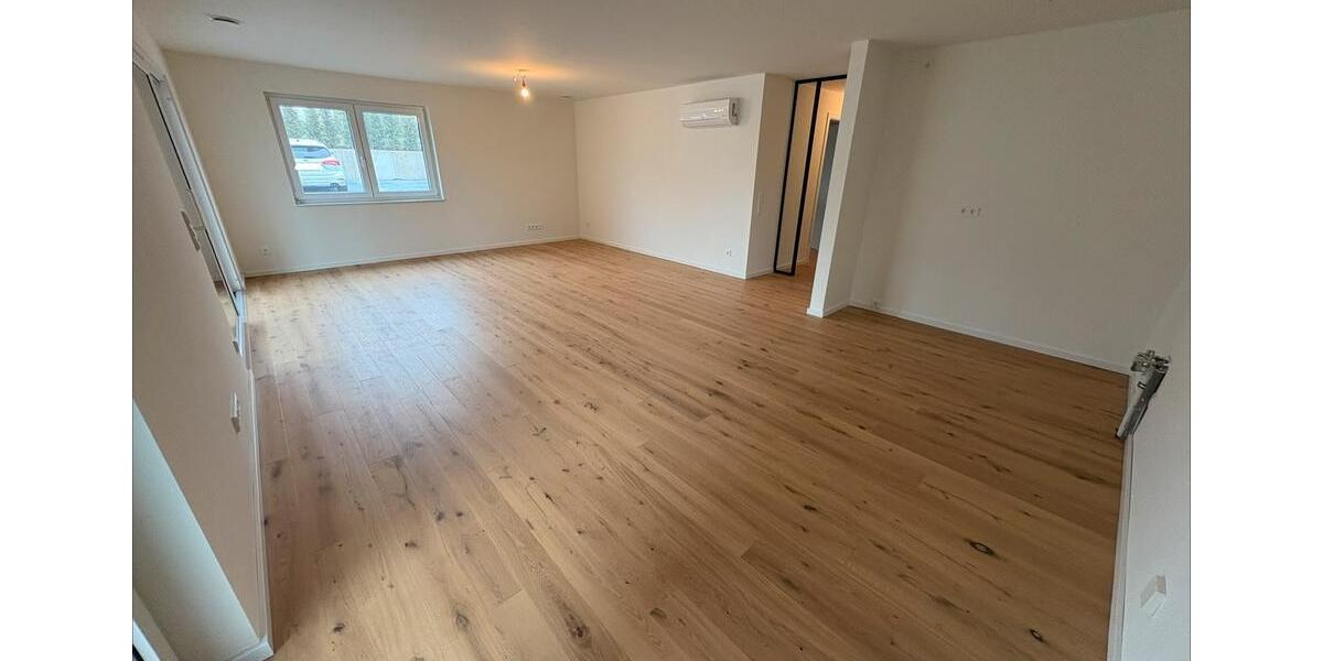 Erdgeschoßwohnung Hiddenhausen - 1 Zimmer, 119 m&sup2;, 1.834&euro; | Angebot:24818934