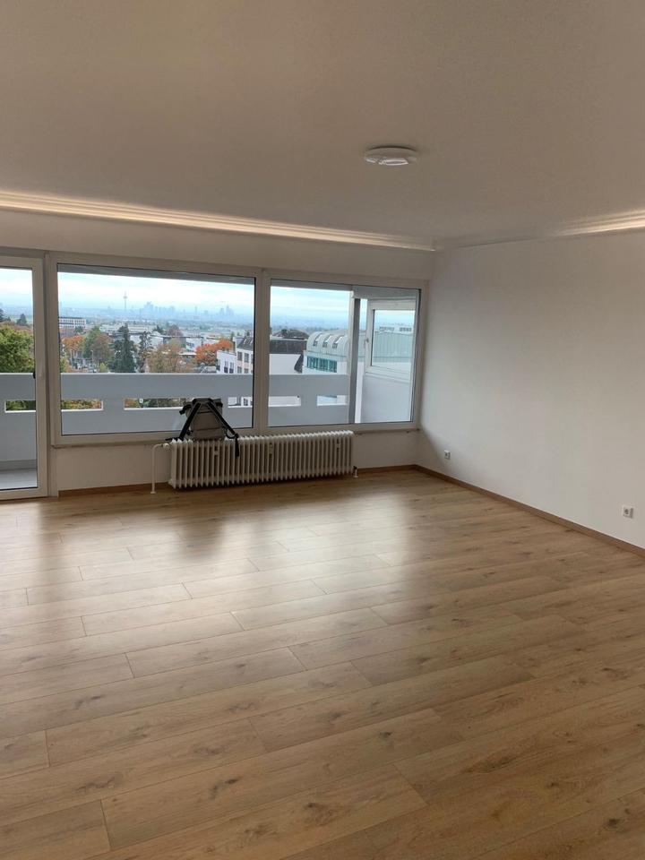 Stilvolle 3-Zimmer-Wohnung mit Skylineblick zimmer