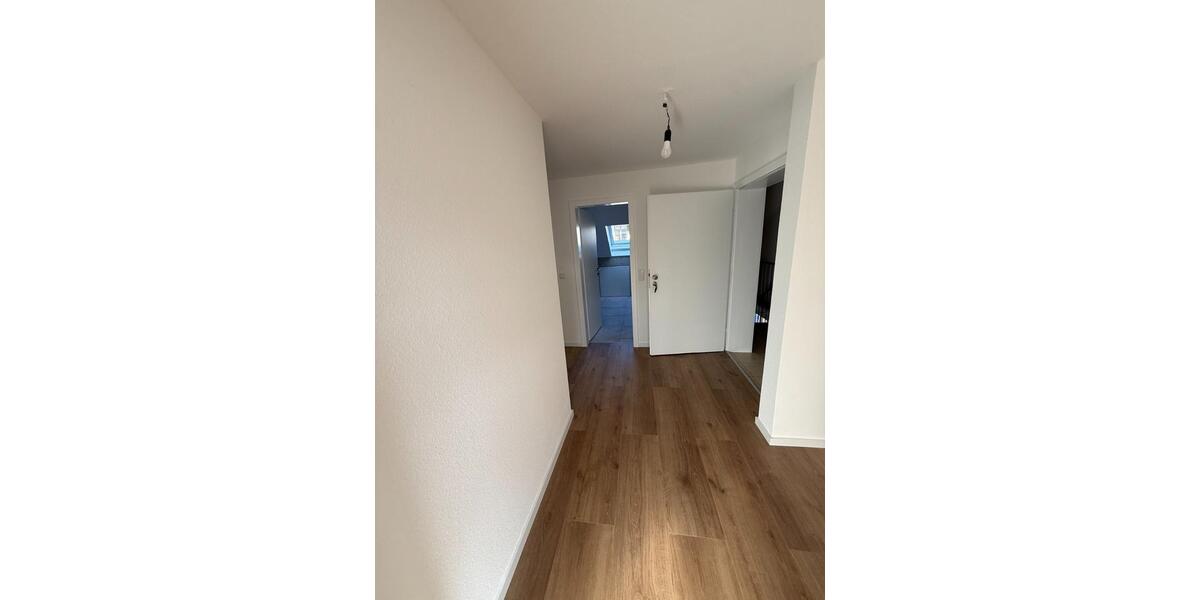 Dachgeschoßwohnung Laudenbach - 3 Zimmer, 77 m&sup2;, 1.450&euro; | Angebot:25805710