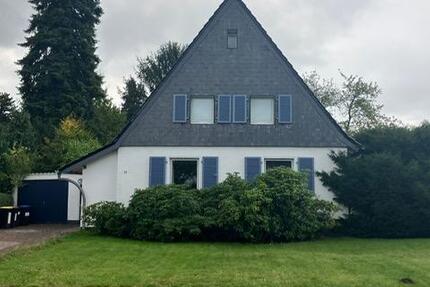 Einmalige Gelegenheit! Anspruchsvolles Wohnhaus mit Parkgrundstück in Top-Lage 8 zimmer