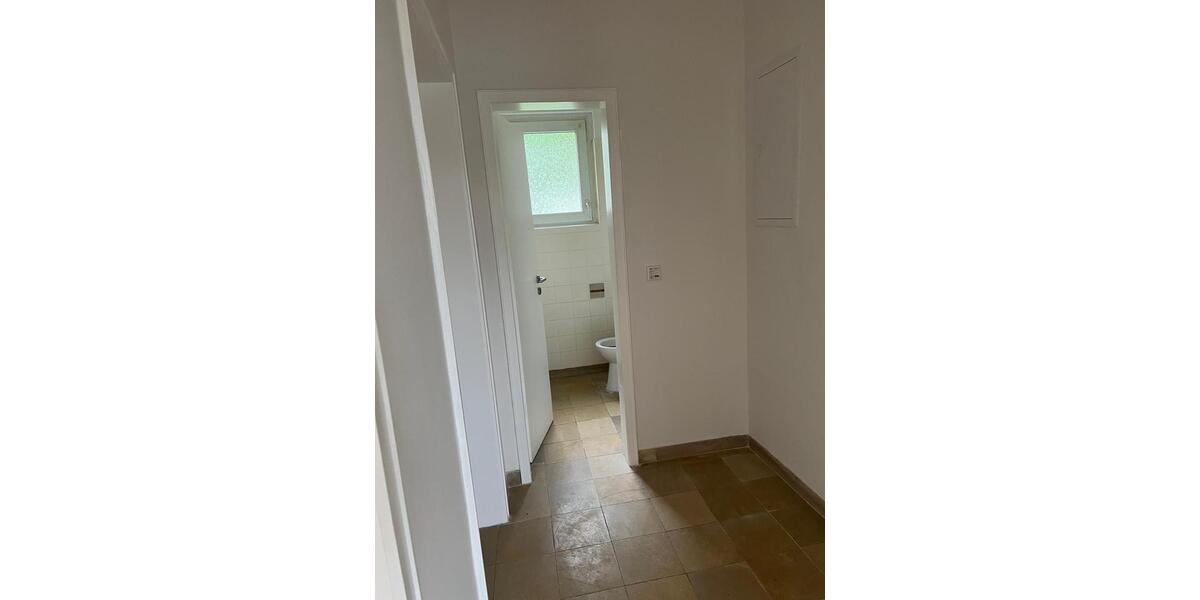 Etagenwohnung Gelsenkirchen Gelsenkirchen-Mitte - 4 Zimmer, 110 m&sup2;, 1.100&euro; | Angebot:26532290