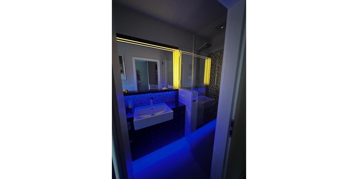 Doppelhaushälfte Wandlitz - 6 Zimmer, 300 m&sup2;, 2.000&euro; | Angebot:25720243