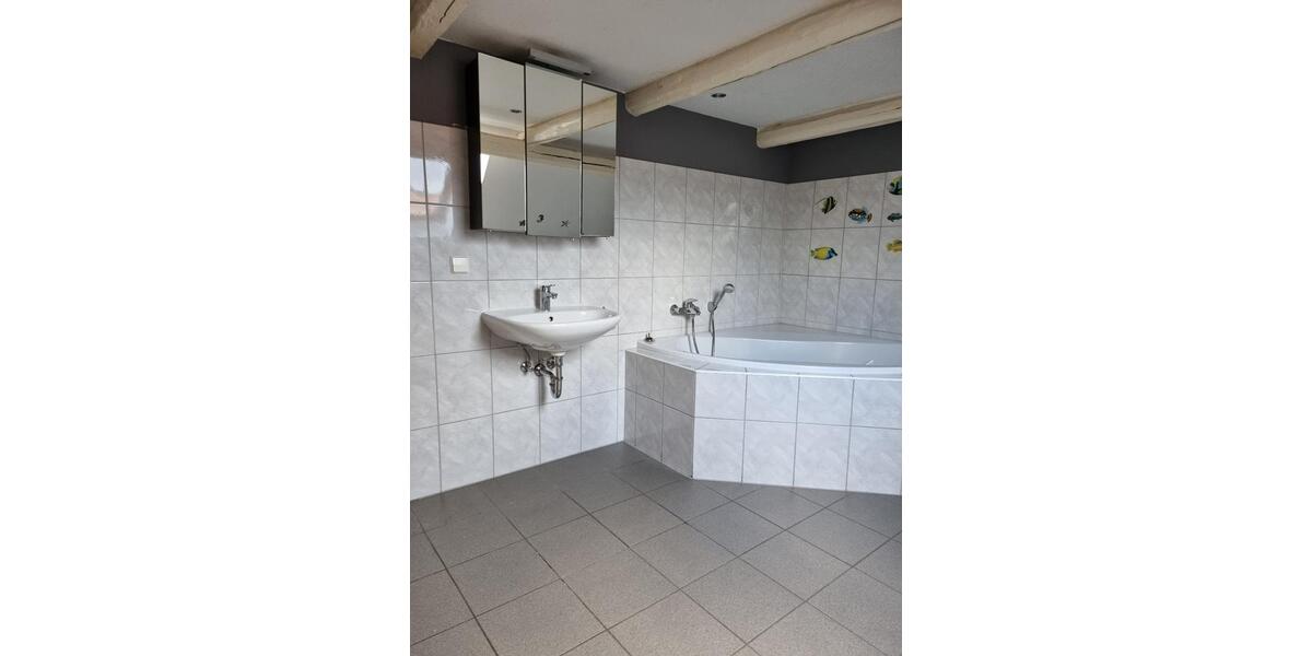 Dachgeschoßwohnung Bad Grund (Harz) - 2 Zimmer, 80 m&sup2;, 550&euro; | Angebot:24257570