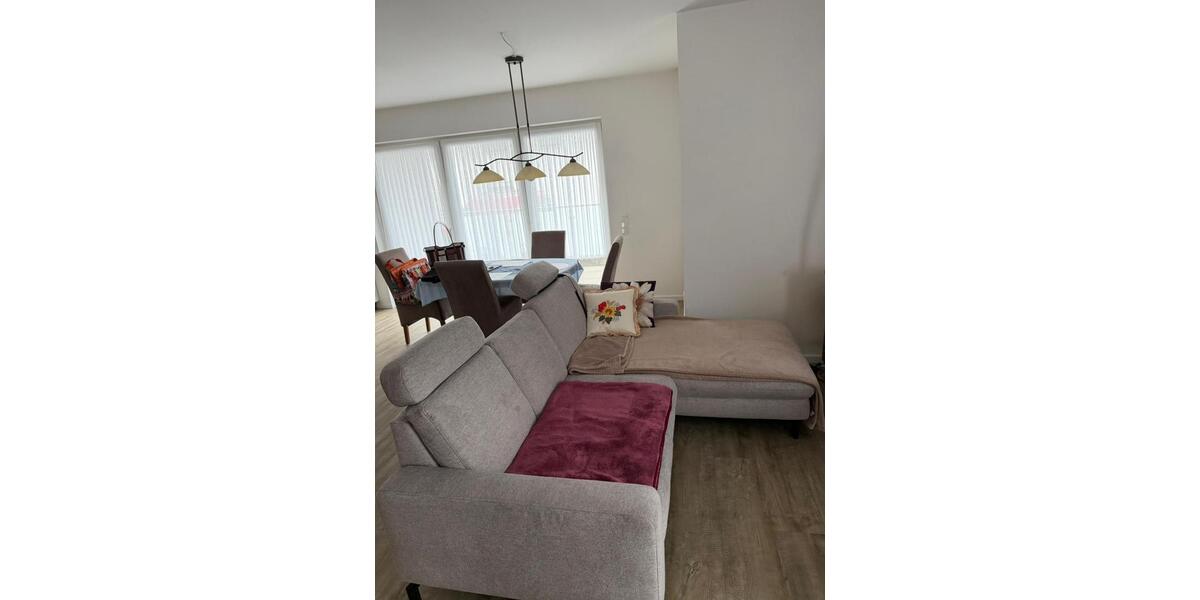 Erdgeschoßwohnung Schwalbach - 3 Zimmer, 87 m&sup2;, 1.175&euro; | Angebot:26293928