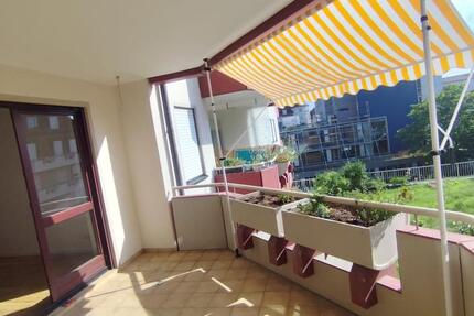 Nähe Residenz: SartoRIUssstr.6 ruhige 3-Zi Wohng, sonniger Balkon