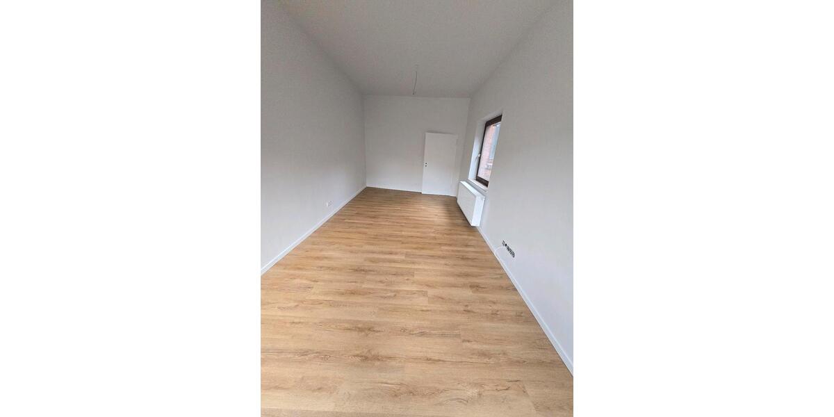 Erdgeschoßwohnung Brande-Hörnerkirchen Hörnerkirchen - 3 Zimmer, 120 m&sup2;, 960&euro; | Angebot:23869574