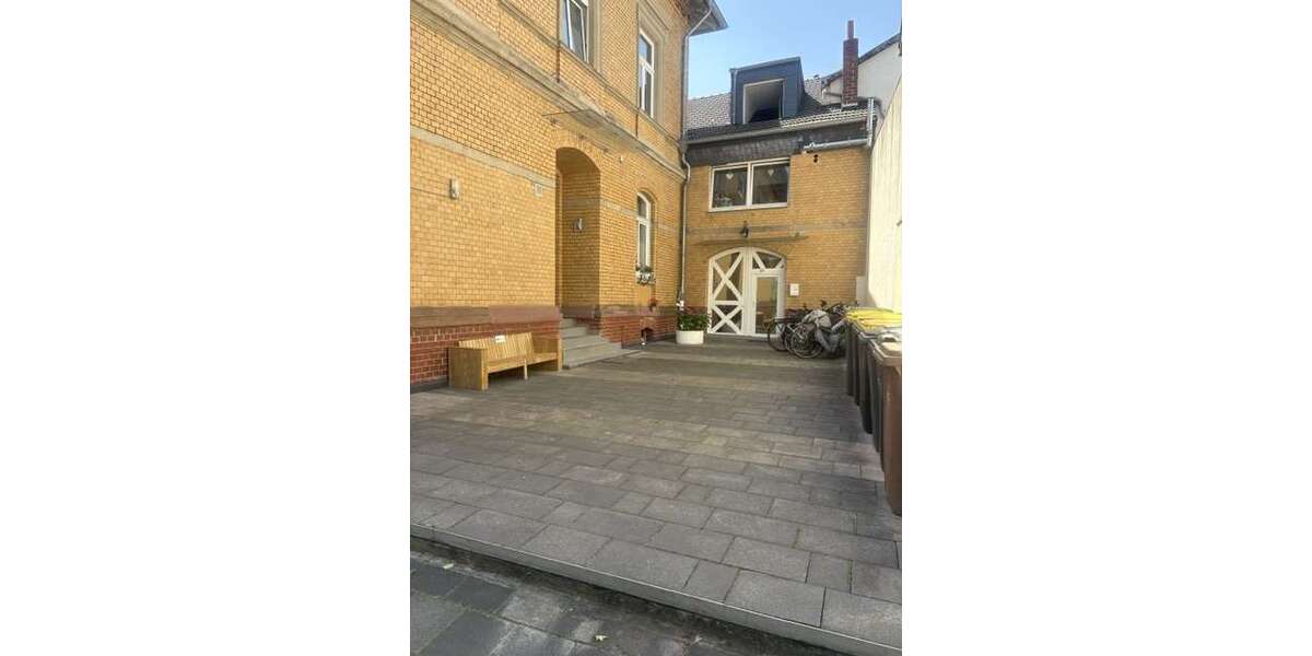 Etagenwohnung Königswinter - 4 Zimmer, 110 m&sup2;, 1.300&euro; | Angebot:26975351