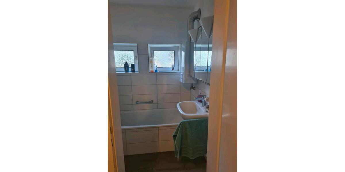 WG Zimmer möbliert Vermietung Wernau 4 zimmer