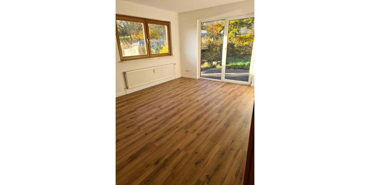 Freundliche 3- Zi.- Whg. im Grünen, eigener Garten 3 zimmer