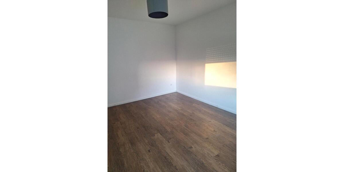 Erdgeschoßwohnung Hiddenhausen - 3 Zimmer, 83 m&sup2;, 750&euro; | Angebot:25947631