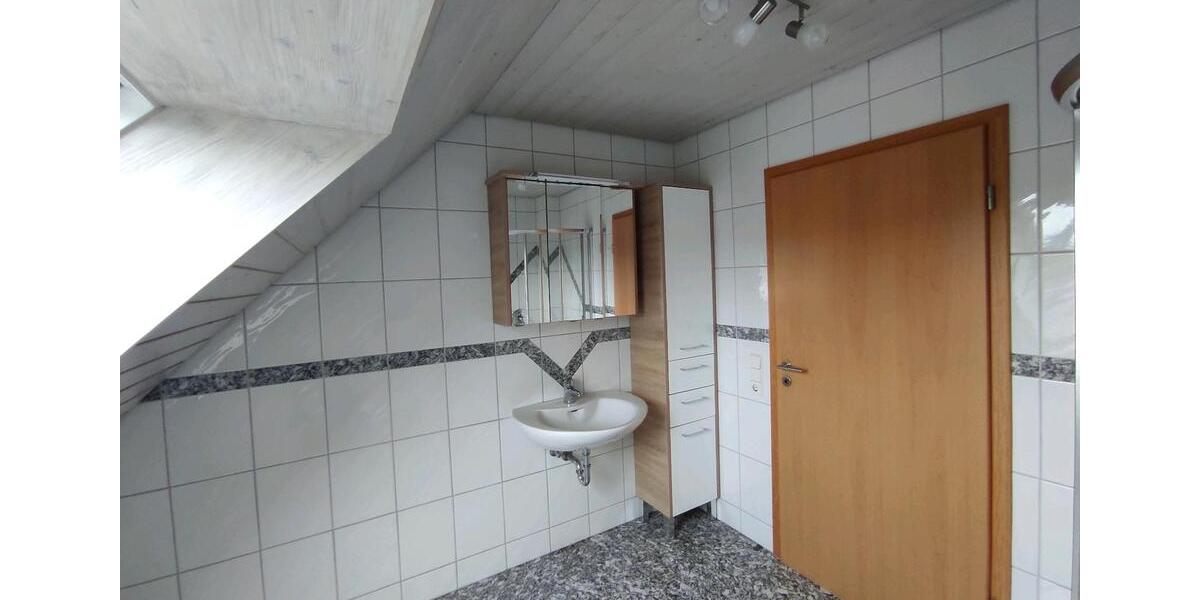 Dachgeschoßwohnung Glatten - 2 Zimmer, 75 m&sup2;, 65&euro; | Angebot:24833113