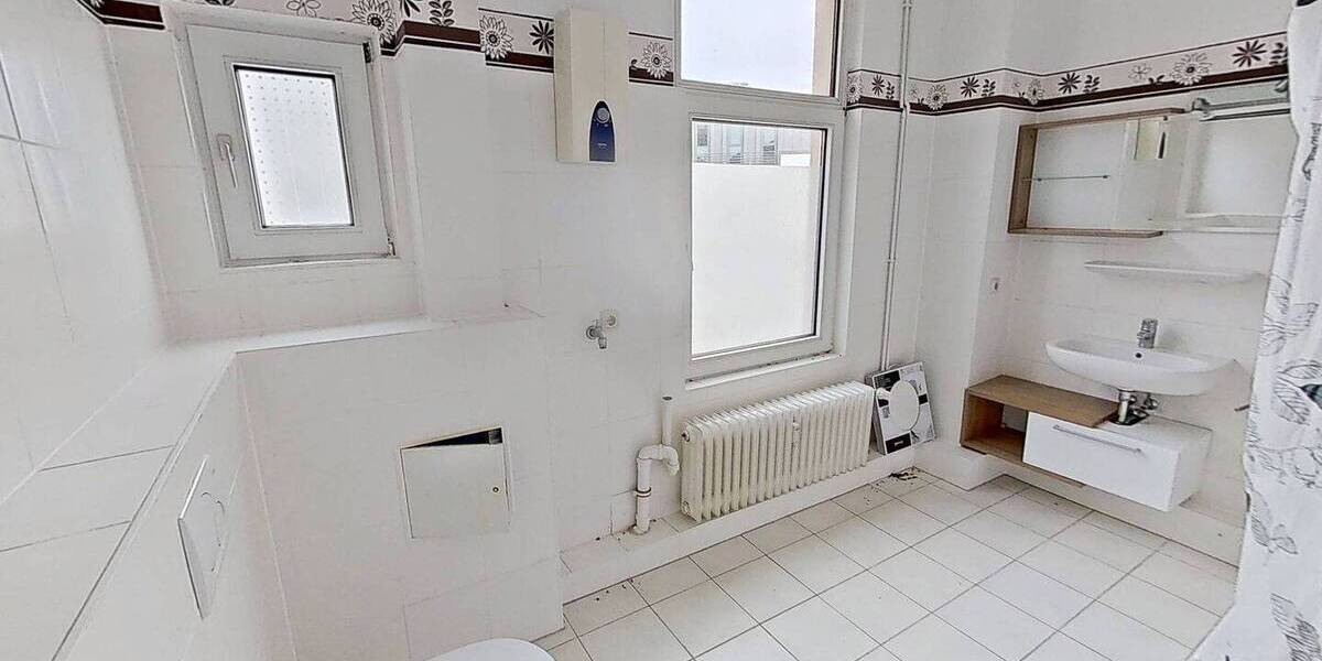 Etagenwohnung Neumünster Innenstadt - 3 Zimmer, 77 m&sup2;, 579&euro; | Angebot:26731051