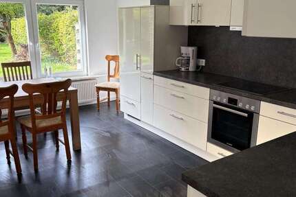 Haus zum Mieten in Heide 1.600 € 79 m² 2.5 zimmer