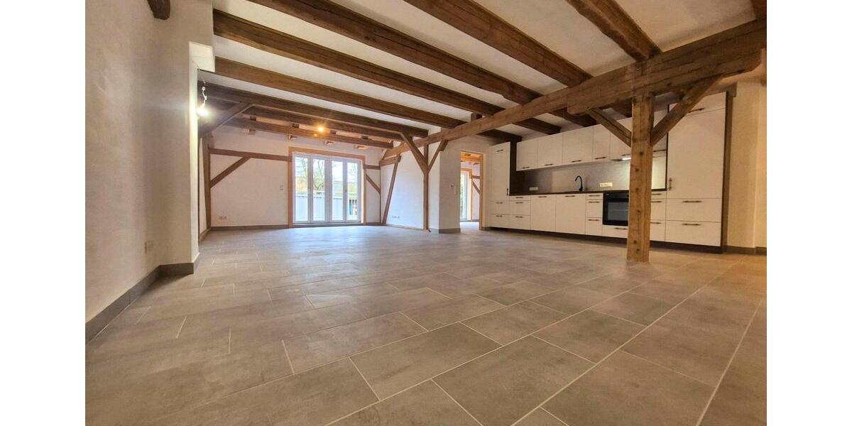 Einzigartige OG Wohnung nachhaltiges Wohnen, eigene PV Anlage 4 zimmer