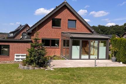 Traumhaftes Einfamilienhaus in Holle – 128 m² mit Wintergarten 4 zimmer