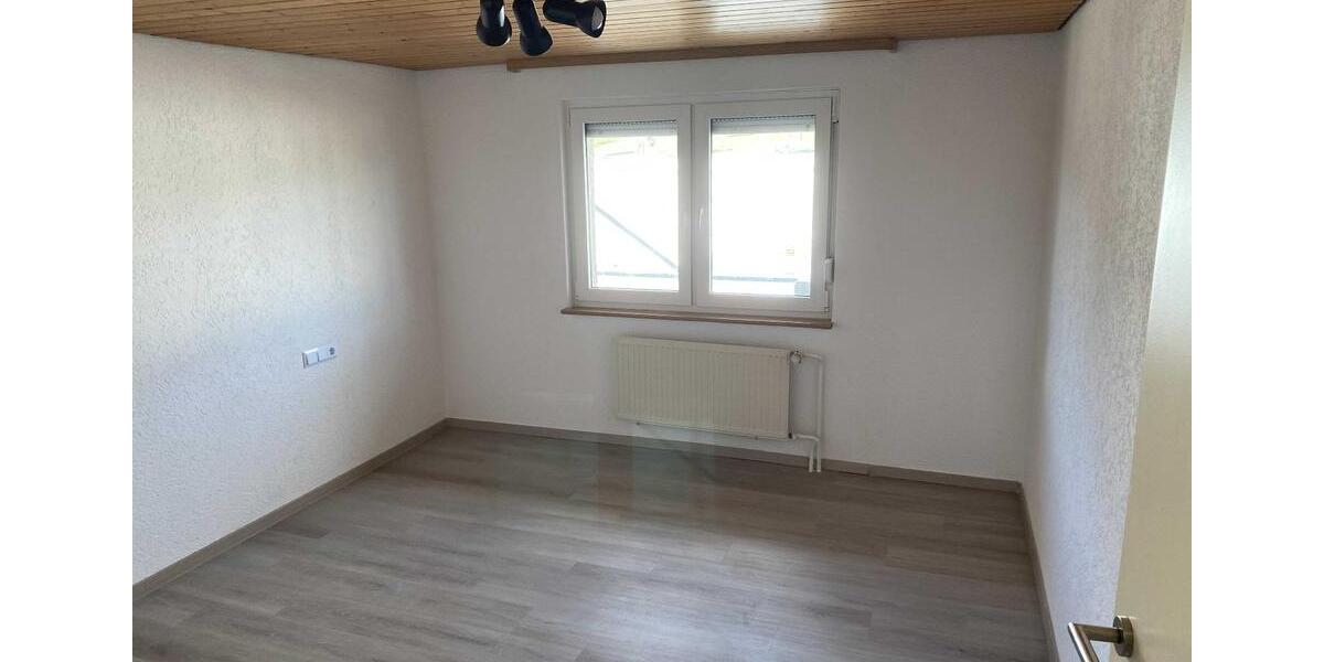 Etagenwohnung Höchenschwand - 3.5 Zimmer, 102 m&sup2;, 963&euro; | Angebot:26585699