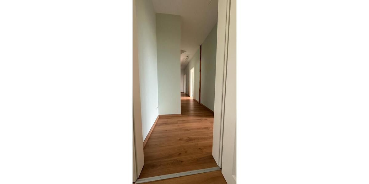 Dachgeschoßwohnung Ebermannstadt - 3 Zimmer, 104 m&sup2;, 1.144&euro; | Angebot:26636181